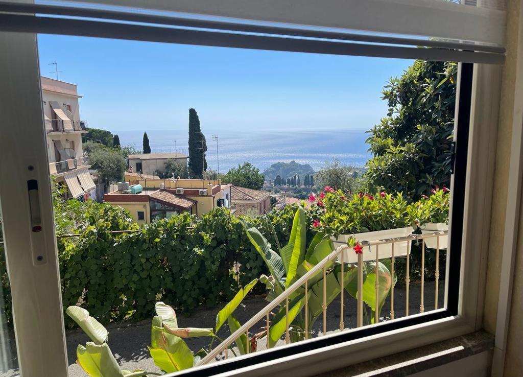 Taormina Family Apartment Exterior photo